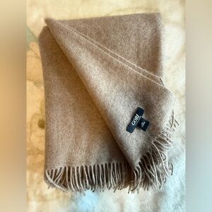 GOBI Cashmere scarf